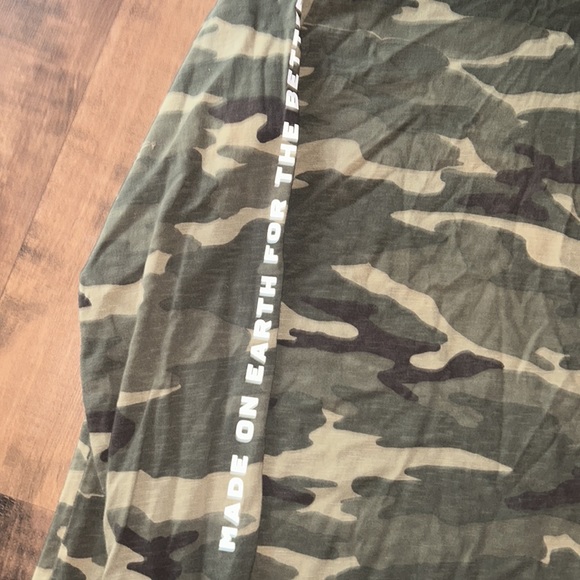 American Eagle Camo Camouflage Shirt - Picture 2 of 4